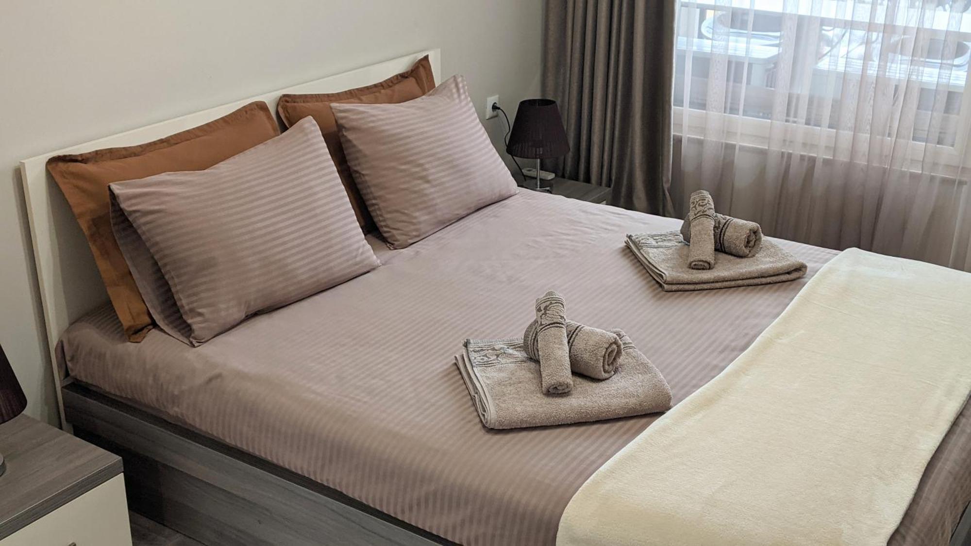 Lux 2 Central Apartment With Garage Plovdiv Ngoại thất bức ảnh